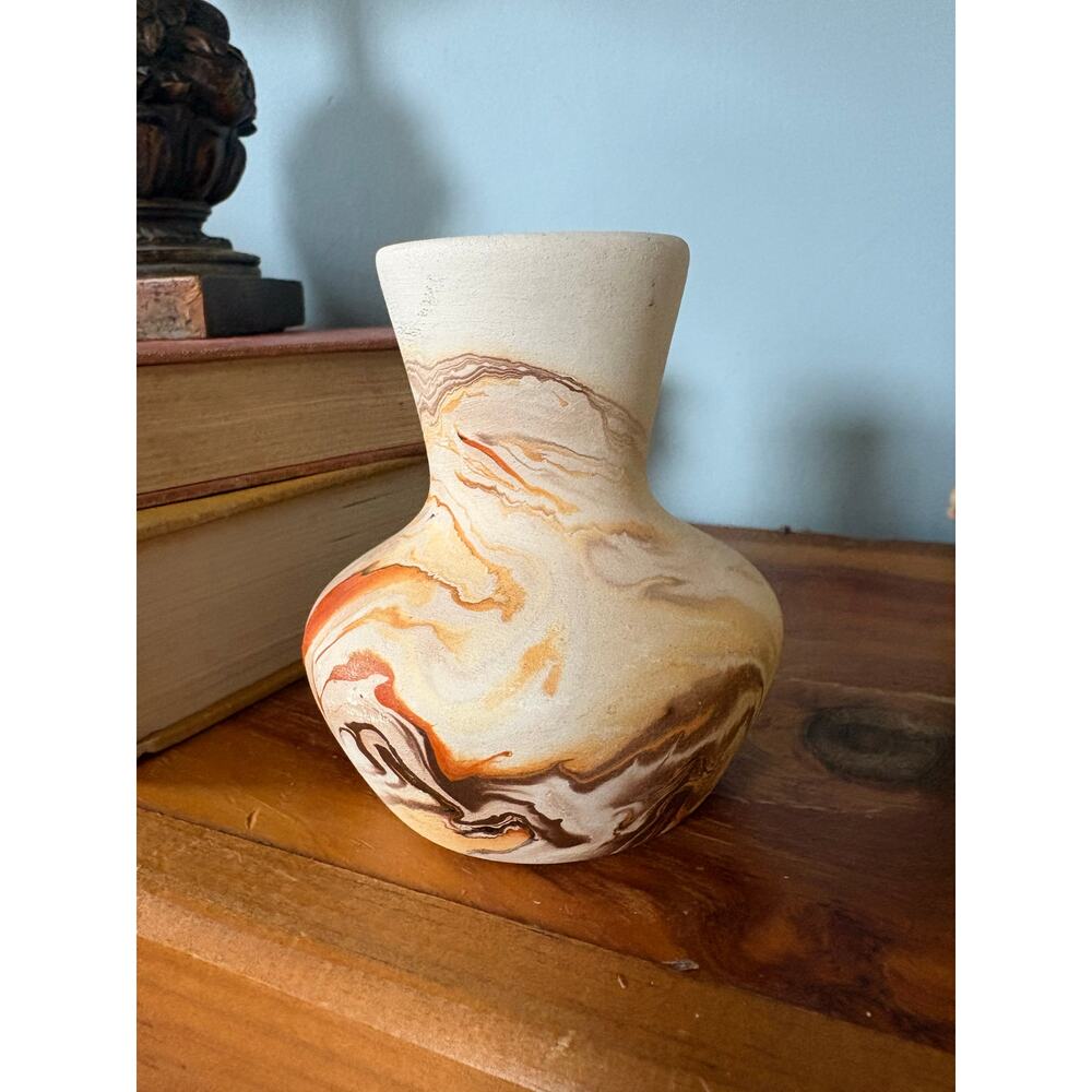 Nemadji pottery flower vase small